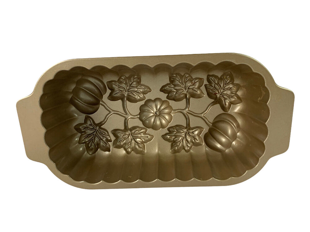 Nordic Ware PUMPKIN LOAF Bakeware 1 lb Pan Made in USA Baking Pan Harvest
